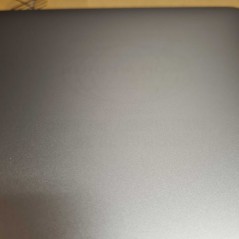 MacBook Pro 16-tum 2019 med Touchbar i7 16GB 512GB SSD Space Gray (beg) (svag text på locket*)